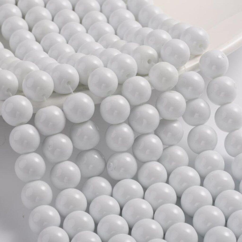 Witte glaskralen 4 mm — 190 stuks
